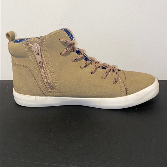 Boys Cat & Jack high top casual sneakers size 13 - Picture 5 of 7